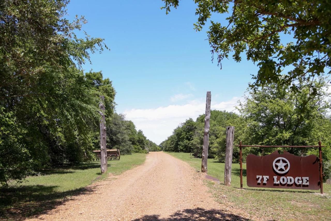 7F Lodge And Events College Station Exterior foto